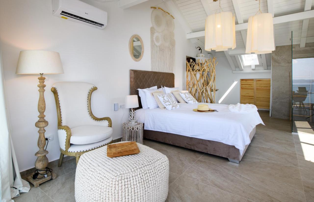 Gallery Luxury Suites & Rooms-Only Adults Split Exterior foto