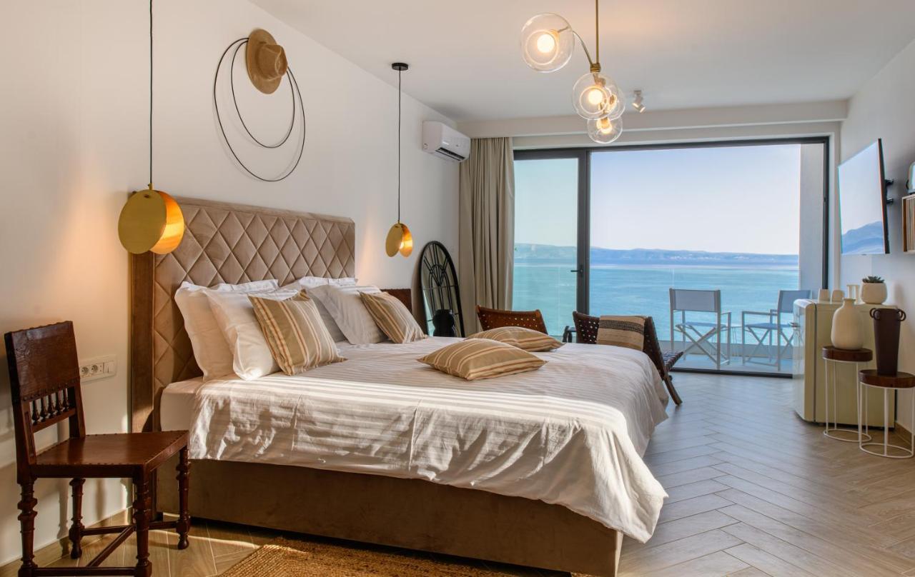 Gallery Luxury Suites & Rooms-Only Adults Split Exterior foto