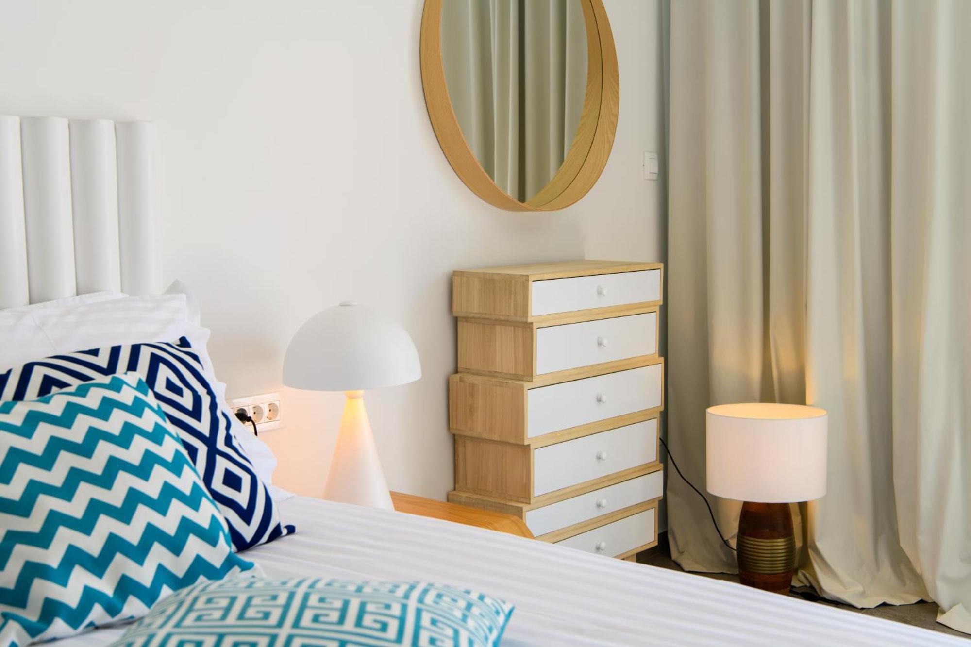 Gallery Luxury Suites & Rooms-Only Adults Split Exterior foto